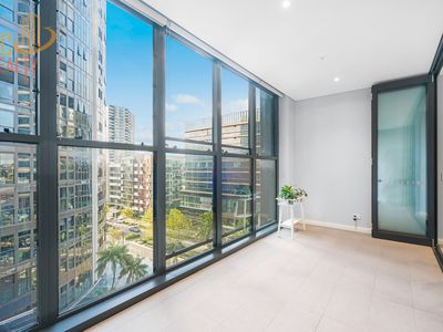 604 / 5 Wentworth Place, Wentworth Point