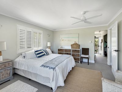 2 Saunders Street, Point Vernon
