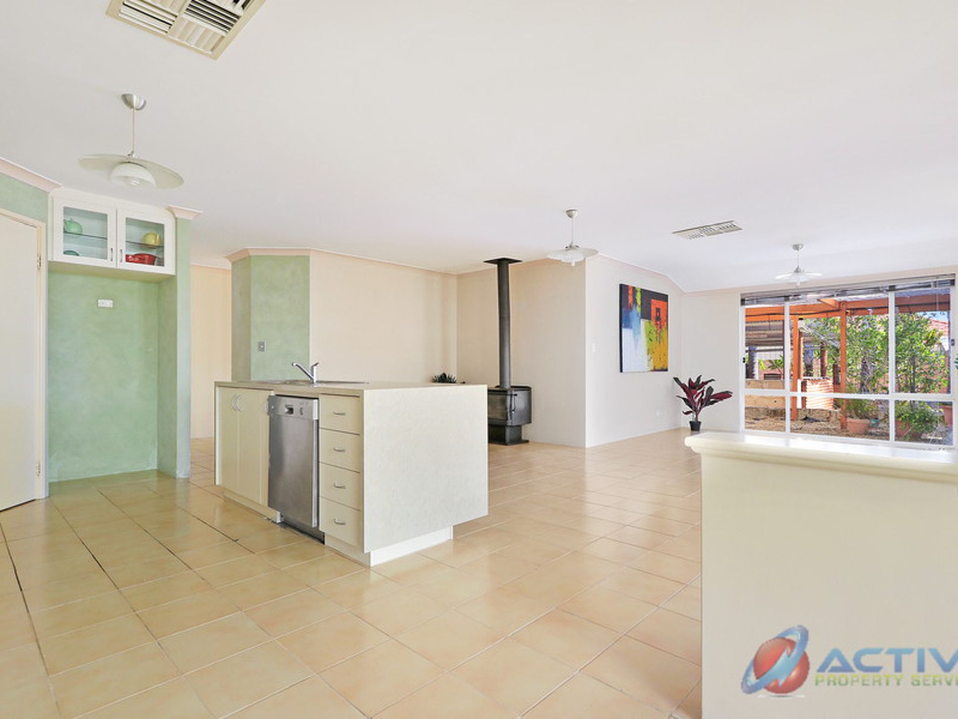 174 Peelwood Parade, Halls Head