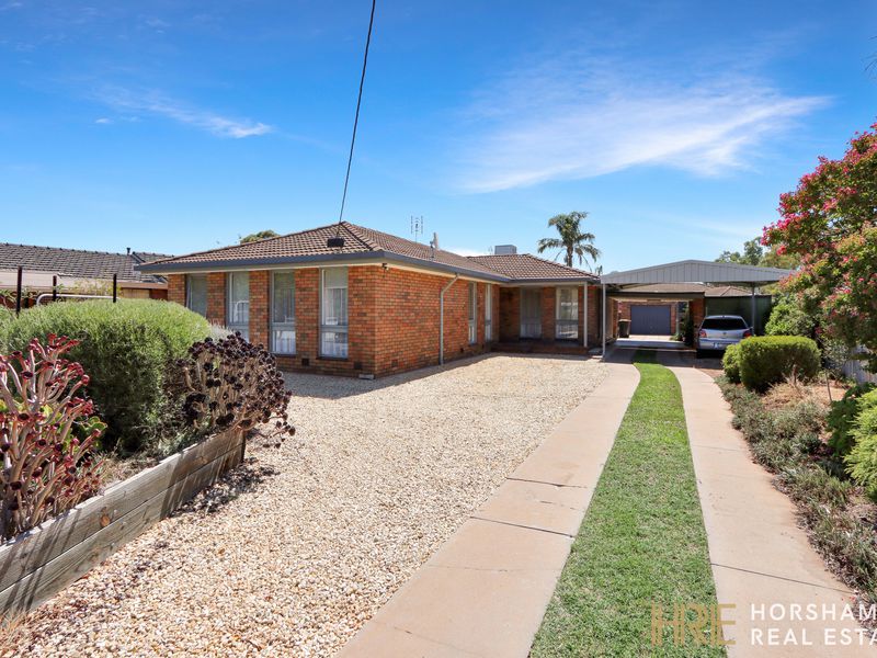 15 Willow Court, Donald