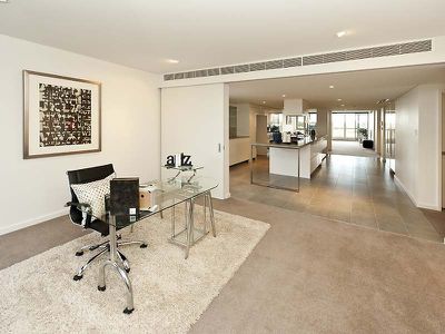 22 / 39 Bow River Cresc, Burswood