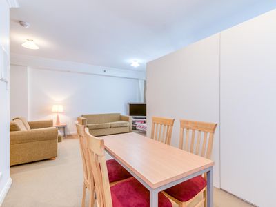 2A / 811 HAY STREET, Perth
