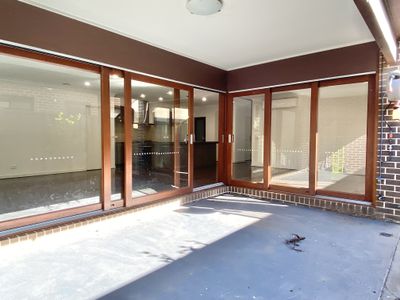 1158 Ison Road, Manor Lakes