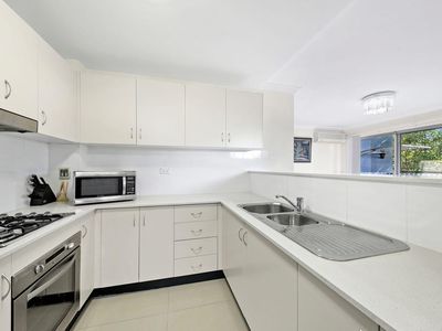 4 / 73-75 The Esplanade, Guildford