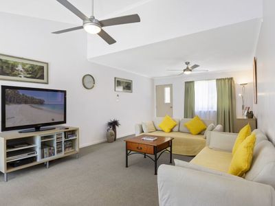 8 Thorne Street, Lake Conjola