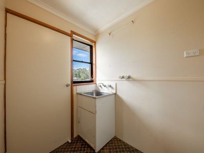 128 Larmer St, Howlong