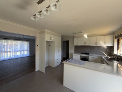 103 Queens Road, Warrnambool