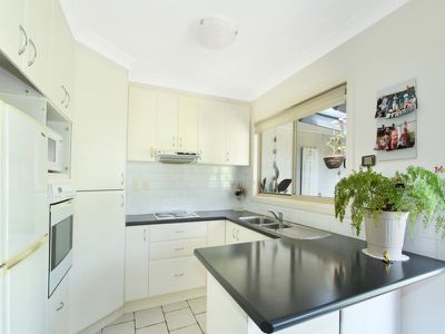 2 / 13 Parkes Street, Oak Flats