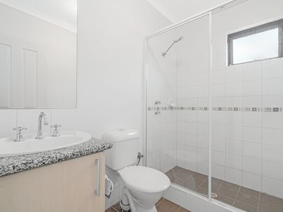 4 / 8 Toledo Close, Cannington