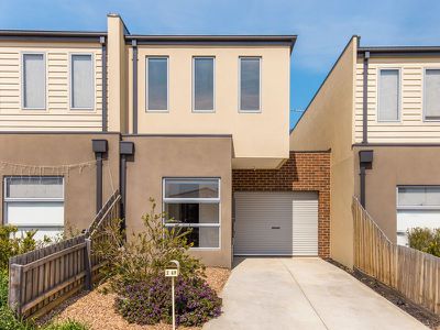2 / 49 Hope Way, Tarneit