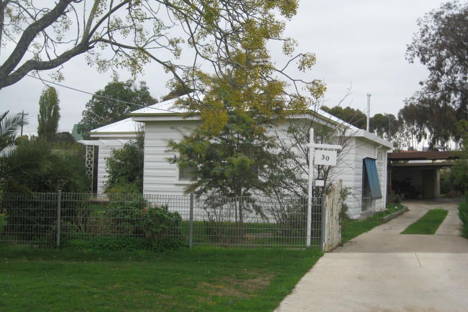 30 Wilmoth Avenue, Horsham