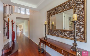 25 Rose Garden Court, Narre Warren North