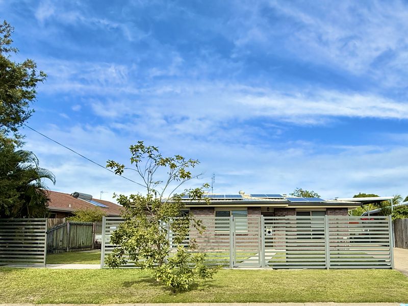 24 South Street, Urangan