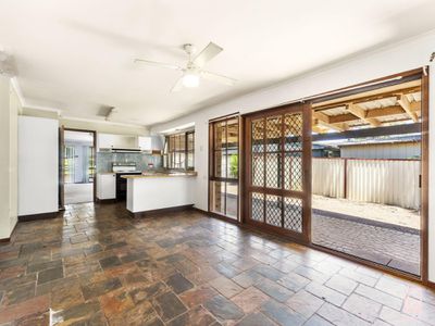 18 Catherine Street, Mannering Park