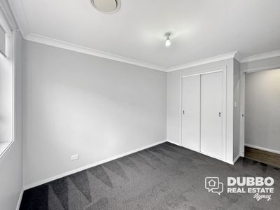 30 Apsley Crescent, Dubbo