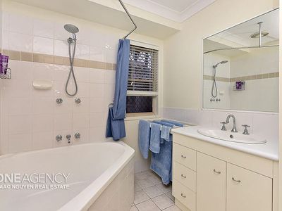 15 Glasshouse Cres, Forest Lake