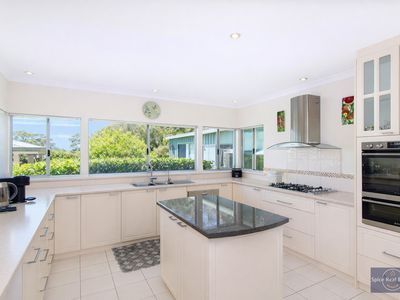 2 Maloney Close, Ocean Beach