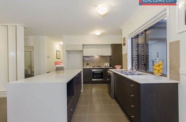 15 Thoresby Circuit, Craigieburn