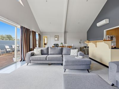 34 Belgrave Parade, Youngtown