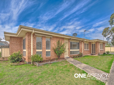 1 / 6 Lachlan Avenue, Barrack Heights