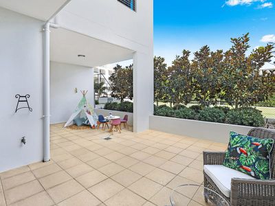 2 / 5 Foote Street, Mooloolaba
