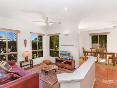 9 Glencoe Court, Annandale