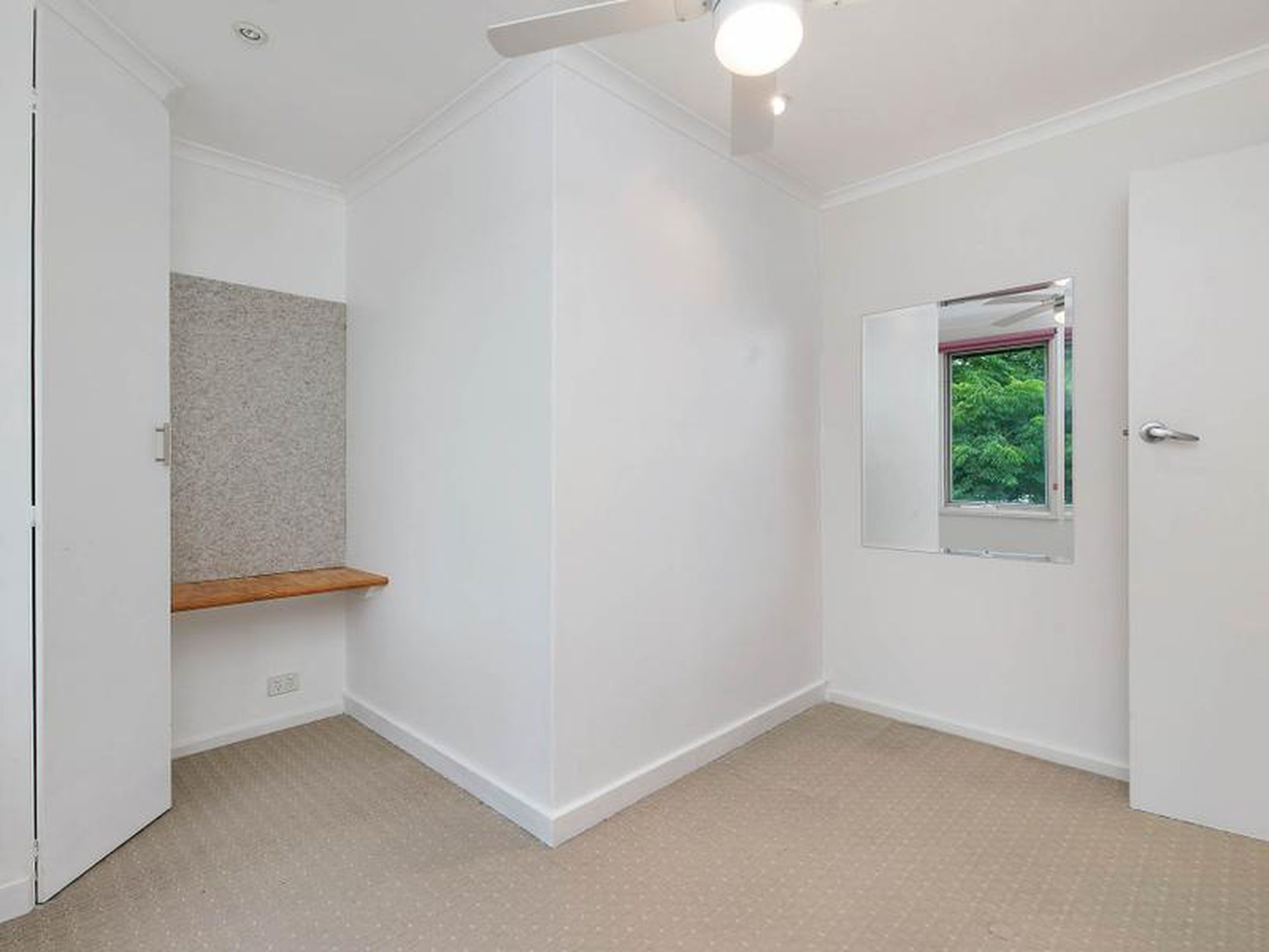 19 Curlew Court, Semaphore Park