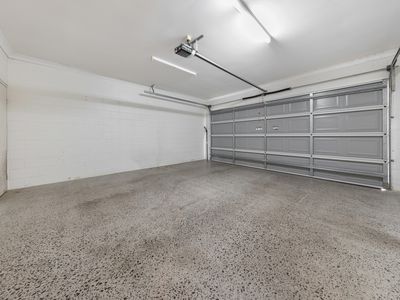 15 Blue Lake Court, Kirwan