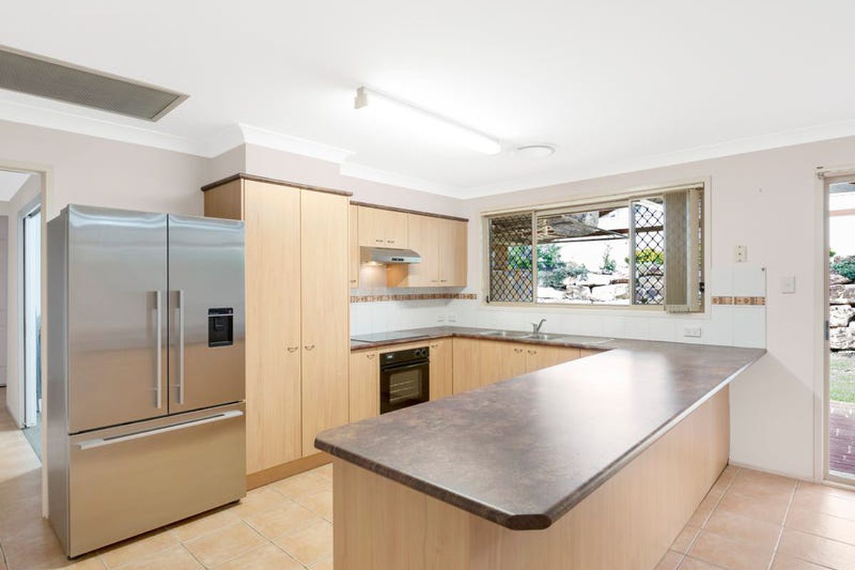 2 Abbey Close, Watanobbi