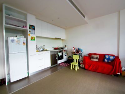 610 / 8 Marmion Place, Docklands
