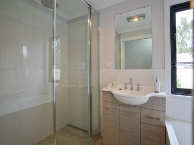 11 Androvich Way, West Lamington