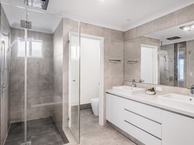 10 Betterton Road, Caversham