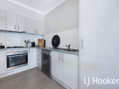 14 Rocket Lane, Cranbourne North