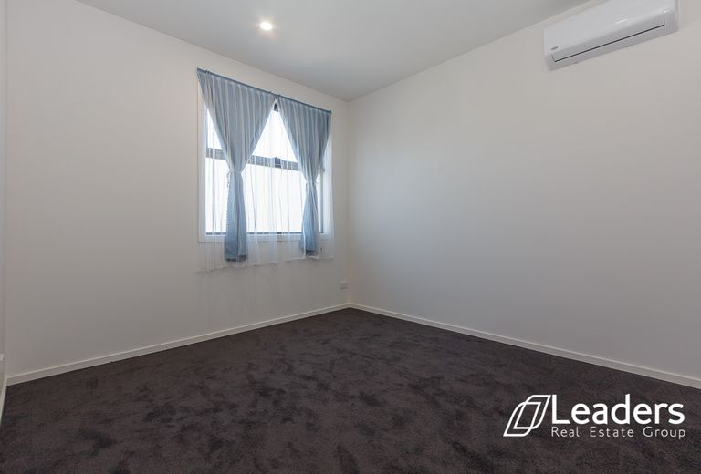 1 / 18 NORTH CRESCENT, Heidelberg West