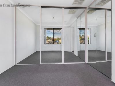 33 Abernethy Grove, Seville Grove