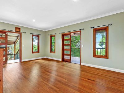 10-12 Main St, Montville