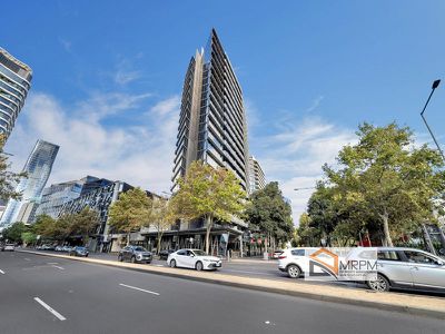 200 / 18 Waterview Walk, Docklands