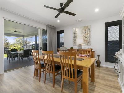 8 Spotted Gum Ct, Cooroy