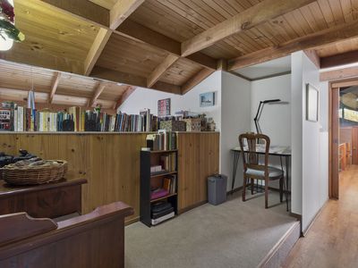 2 PELISSIER STREET, Yea