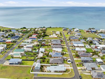 18 Atlantis Avenue, Portland