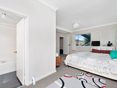 27 Commonwealth Avenue, Burrill Lake