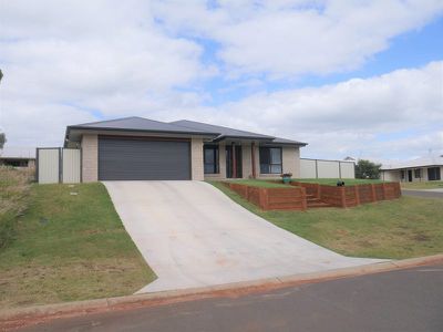 23 Sharon Crescent, Kingaroy