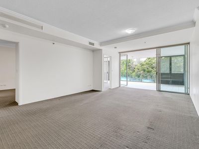 7021 / 7 Parkland Boulevard, Brisbane City