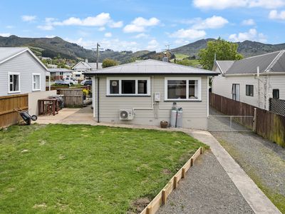 8 Constant Street, Sawyers Bay