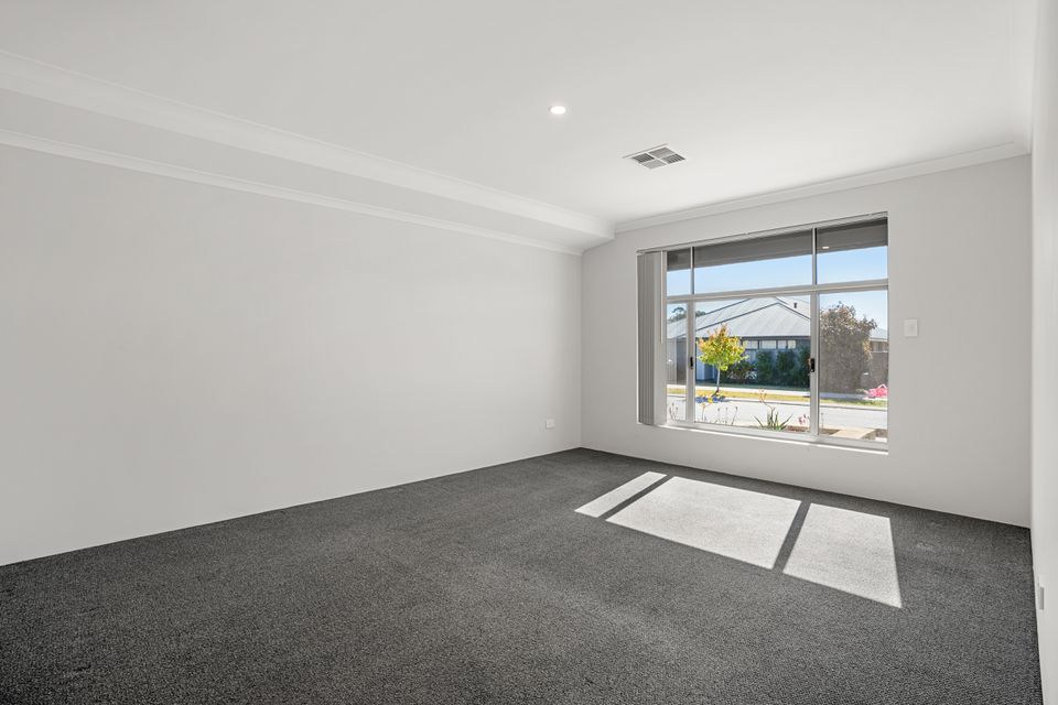 24 Flemington Drive, Baldivis