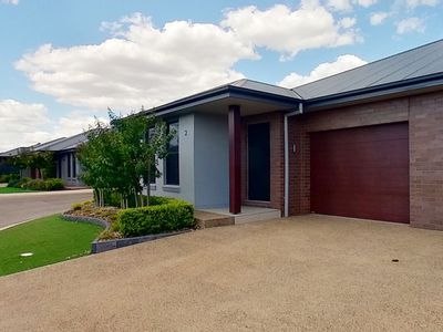 'Lakeview' / 2 Fountain Circuit, Dubbo