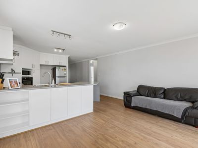 5 Elbrus Way, Caversham