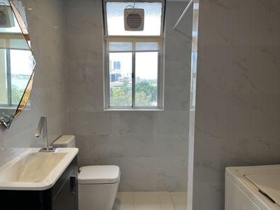 102/2 Sherwood Court, Perth