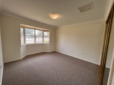 7 Oxley Circle, Dubbo