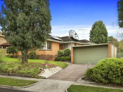 63 Dehnert Street, Doncaster East